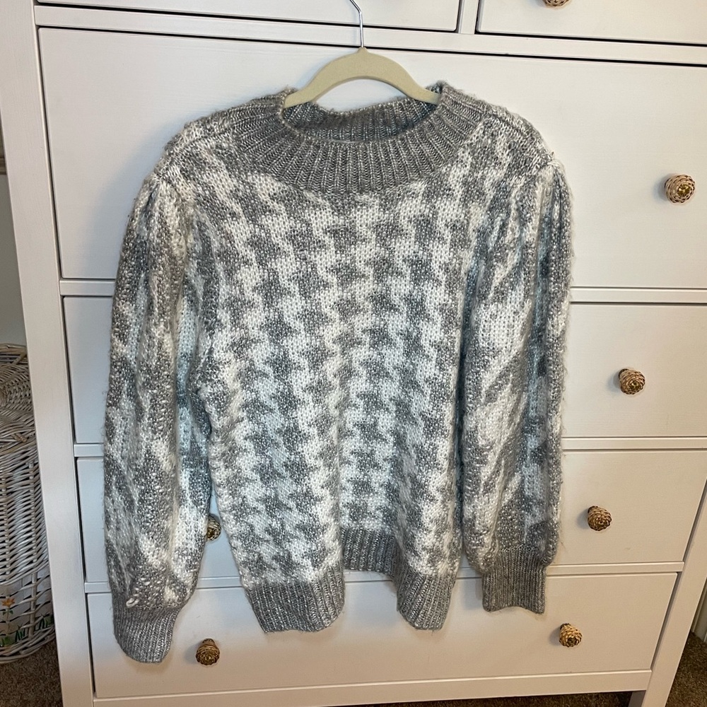 Calvin Klein Houndstooth Cable Knit Balloon Sleeve Sweater